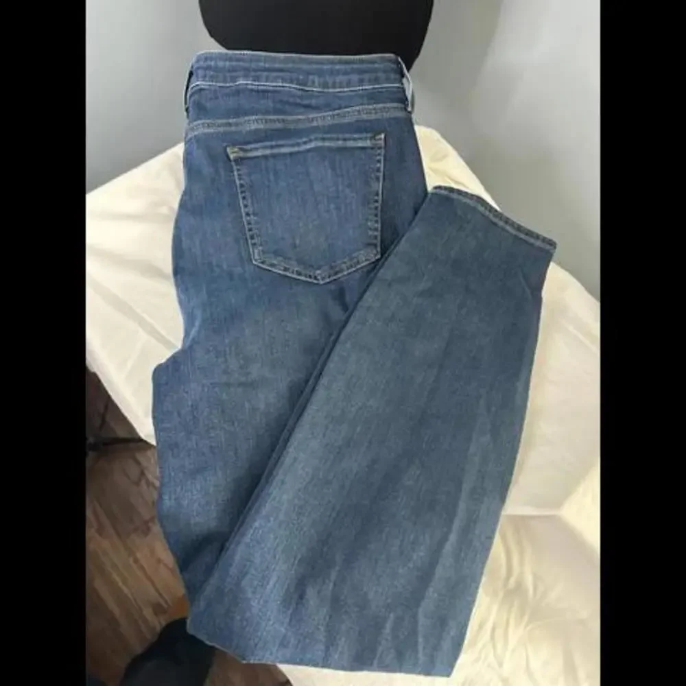 EUC NYDJ Ami Skinny Denim, Size 16 - Picture 1 of 4